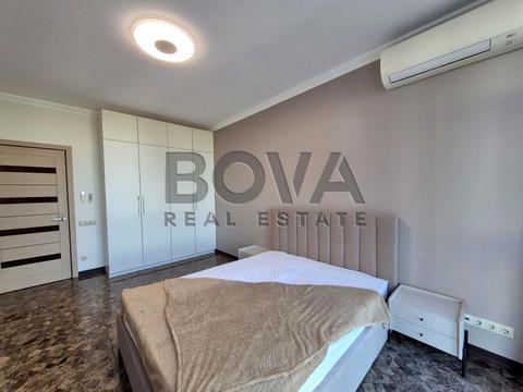 квартира по адресу Андрея Верхогляда ул. (Михайла Драгомирова), 16