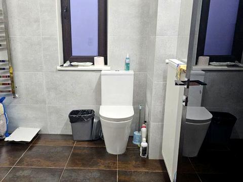 будинок за адресою Лугова вул., 2/5