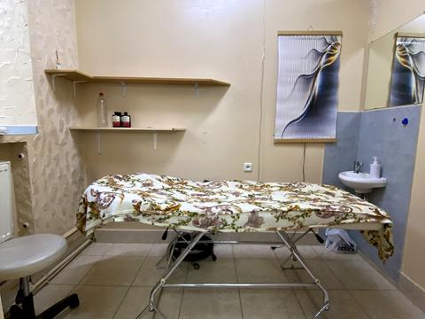 комерційна за адресою Пастера вул., 17