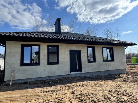 будинок за адресою Успішна