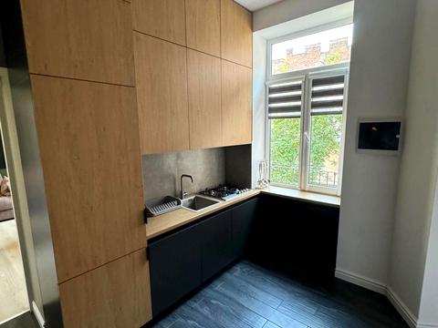 квартира за адресою Пантелеймона Куліша вул., 11