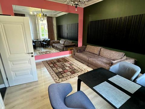 квартира за адресою Пантелеймона Куліша вул., 11