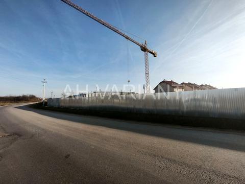 комерційна за адресою Богдана Хмельницького, 21