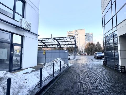 комерційна за адресою Пасічна вул., 150