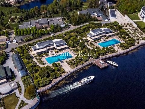 участок по адресу Старокиевская ул., 142