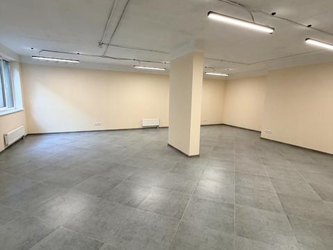 комерційна за адресою Соборна вул., 25