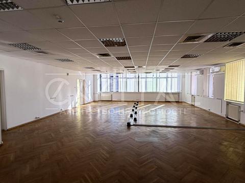 комерційна за адресою Богдана Хмельницького вул., 55