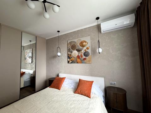 квартира за адресою Олександра Олеся вул., (Будинок 10.2)