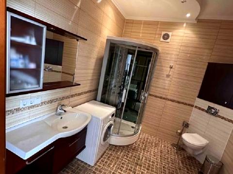 квартира за адресою Вишнева вул., 1