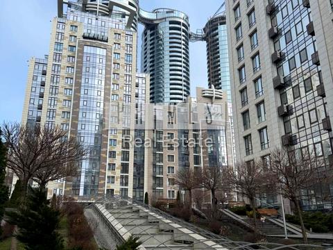 комерційна за адресою Саперне Поле вул., 5