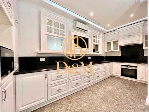 коммерческая по адресу Кловский спуск, 7a