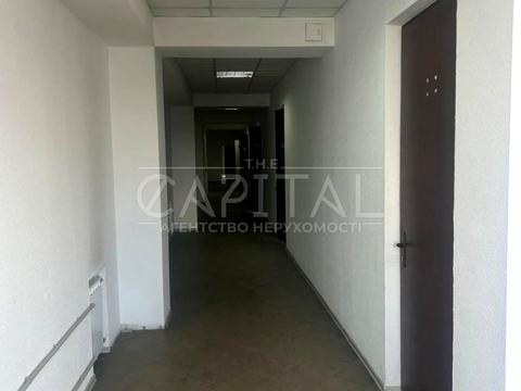 коммерческая по адресу Соборности просп. (Воззʼєднання), 1-Б