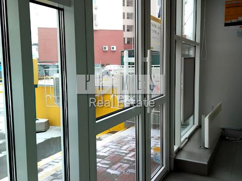 коммерческая по адресу Миколы Бажана просп., 1-А