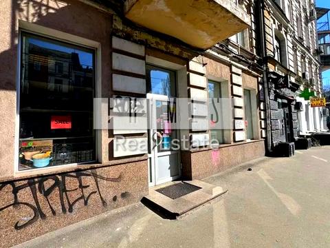 комерційна за адресою Нижній Вал вул., 37/20