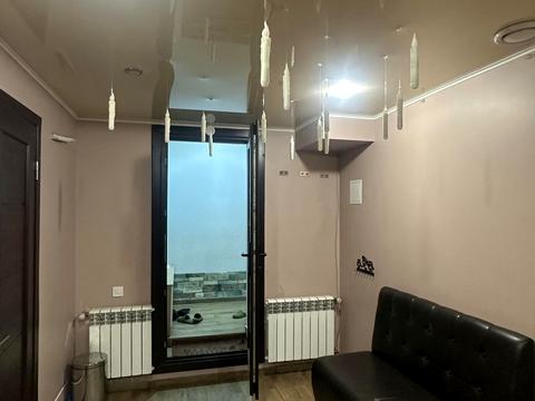комерційна за адресою Адміральський, 1а