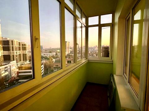 квартира за адресою В'ячеслава Чорновола вул., 25