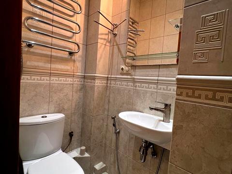 квартира за адресою В'ячеслава Чорновола вул., 25