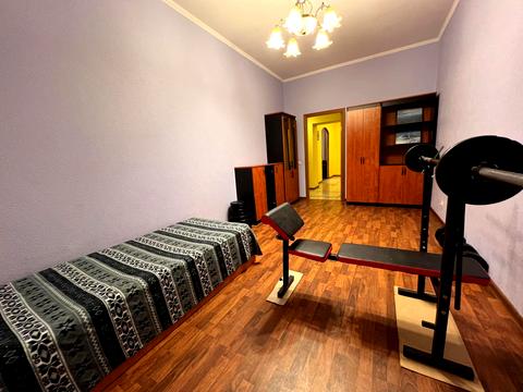 квартира за адресою В'ячеслава Чорновола вул., 25