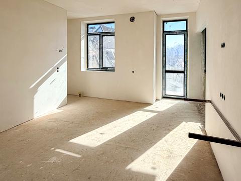 комерційна за адресою Суховоля вул., 7