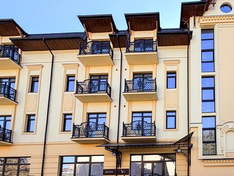 комерційна за адресою Суховоля вул., 7