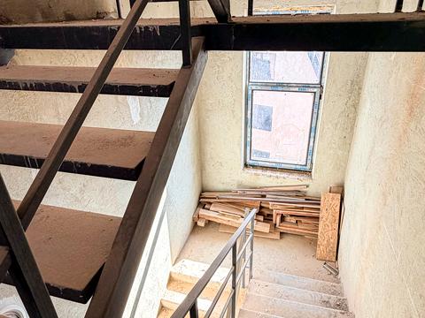 комерційна за адресою Суховоля вул., 7