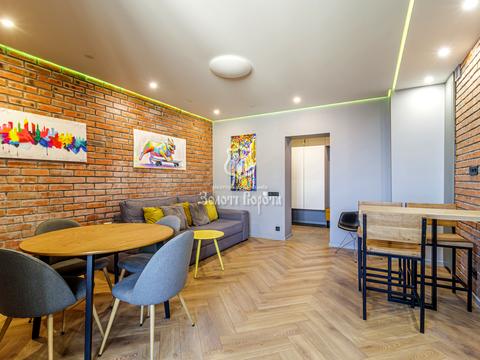 квартира за адресою Академіка Лебедєва вул., 1