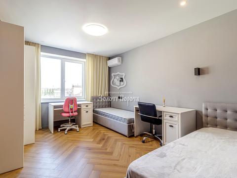 квартира за адресою Академіка Лебедєва вул., 1