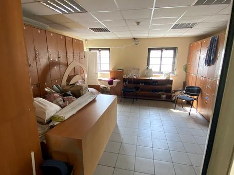 комерційна за адресою Митна пл. (), 2