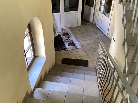 комерційна за адресою Митна пл. (), 2