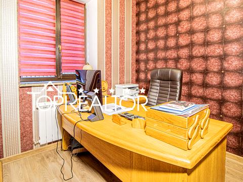 будинок за адресою Акадeмічна вул.