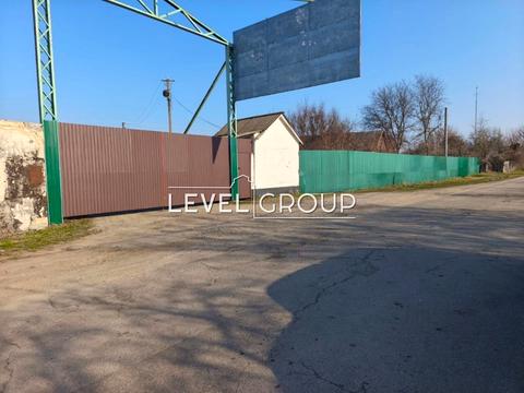 комерційна за адресою Центральна, 58 б