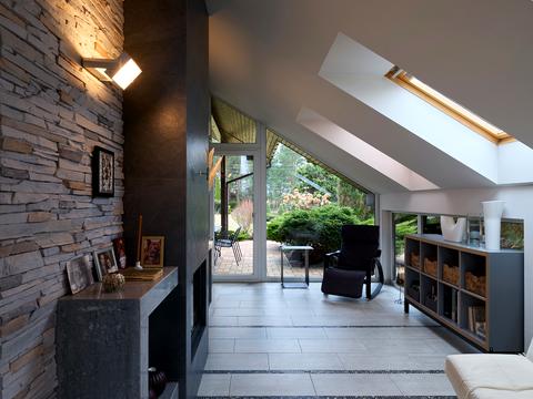 дом по адресу с. Плюты, Київська ул.