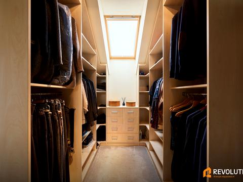 дом по адресу с. Плюты, Київська ул.