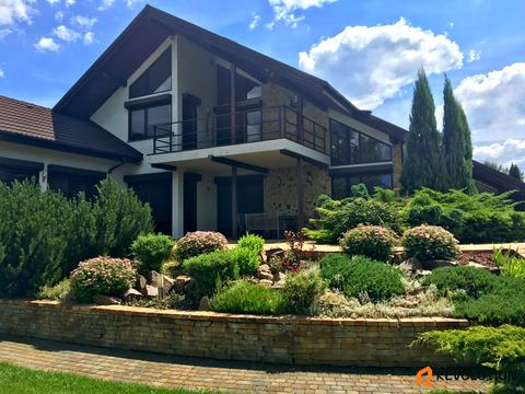 дом по адресу с. Плюты, Київська ул.