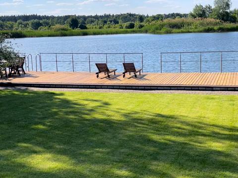 дом по адресу с. Плюты, Київська ул.