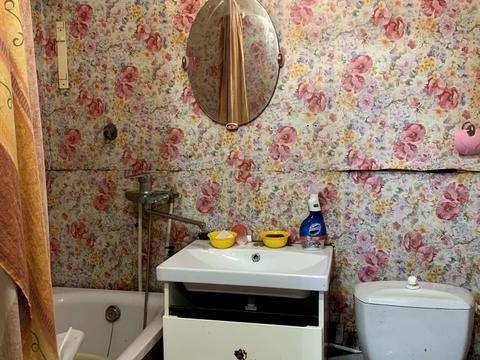 квартира за адресою Хотинська вул., 49