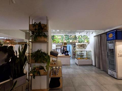 комерційна за адресою с. Крихівці, Слобідська вул., 32