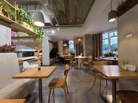 комерційна за адресою с. Крихівці, Слобідська вул., 32