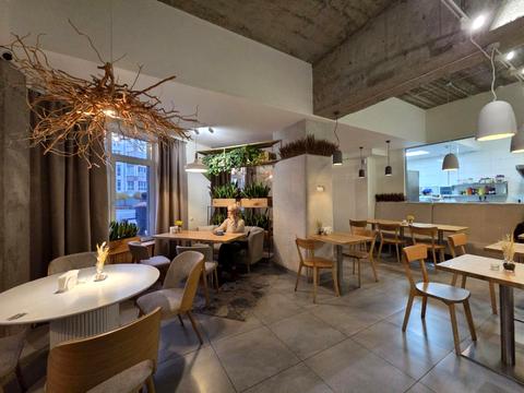 комерційна за адресою с. Крихівці, Слобідська вул., 32