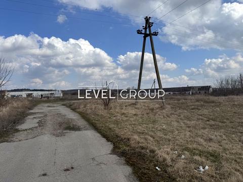 комерційна за адресою Центральна, 19