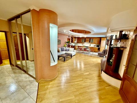 квартира за адресою Степана Рудницького вул. (Академіка Вільямса), 15 к1