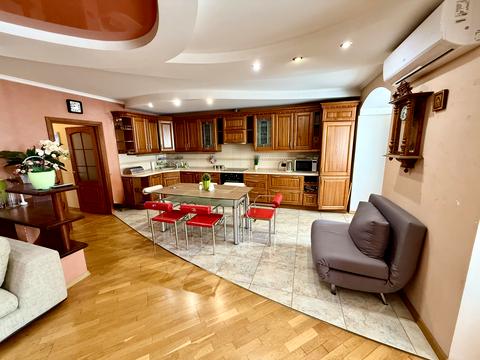 квартира за адресою Степана Рудницького вул. (Академіка Вільямса), 15 к1