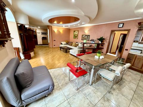 квартира за адресою Степана Рудницького вул. (Академіка Вільямса), 15 к1