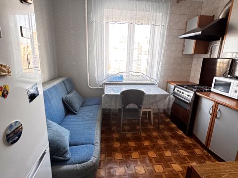 квартира за адресою Євгена Коновальця вул., 6