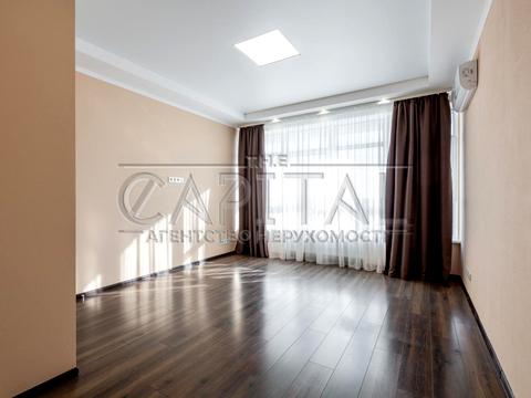 комерційна за адресою Кловський узвіз, 7a