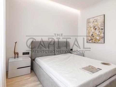 квартира за адресою Дніпровська набережна вул., 20-Б