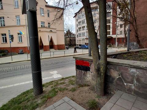 комерційна за адресою Степана Бандери вул. (), 29