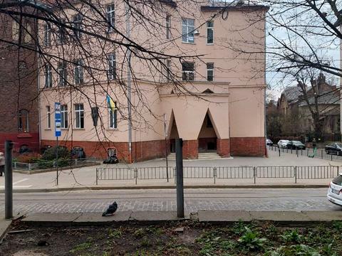 комерційна за адресою Степана Бандери вул. (), 29