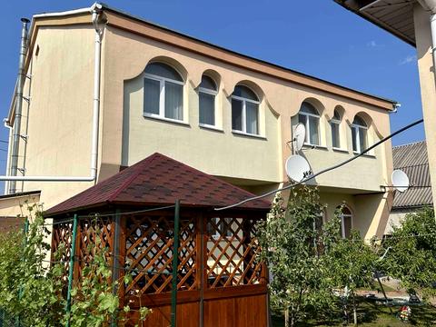 дом по адресу Центральна