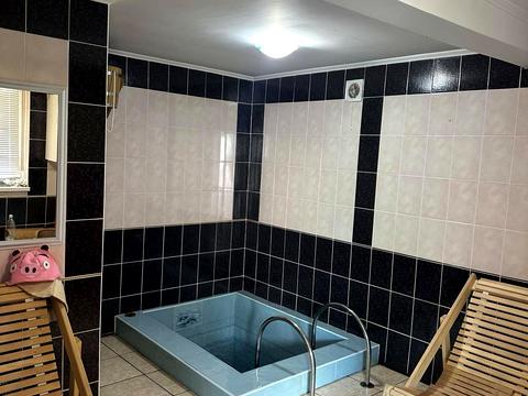 дом по адресу Центральна